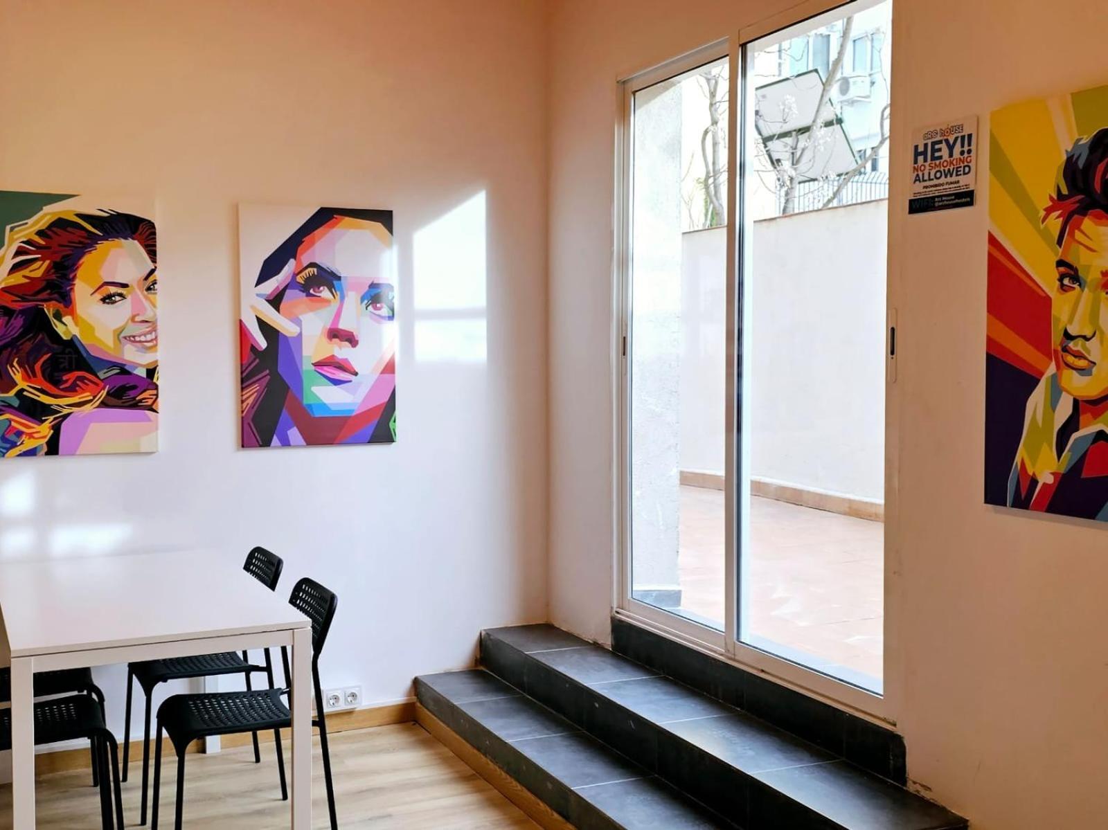 Arc House Pop Art — Fotos 1